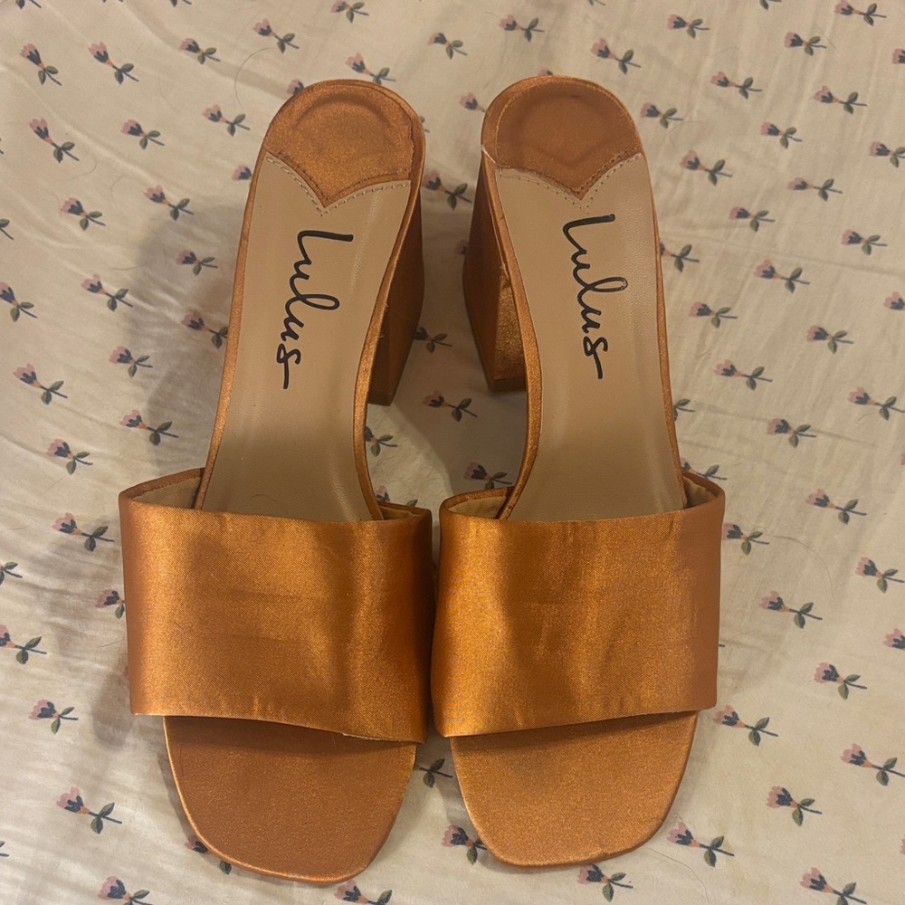 Lulu's Women's Satin Orange Mules
